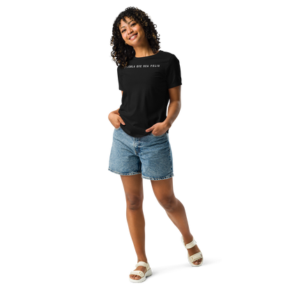 Déjenla Que Sea Feliz Women's Authentic Mexican Graphic Quote Tee