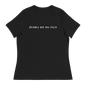 Déjenla Que Sea Feliz Women's Authentic Mexican Graphic Quote Tee