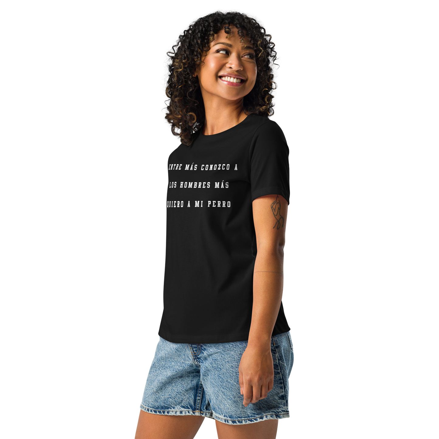 Más Quiero A Mi Perro Women's Authentic Mexican Graphic Quote Tee