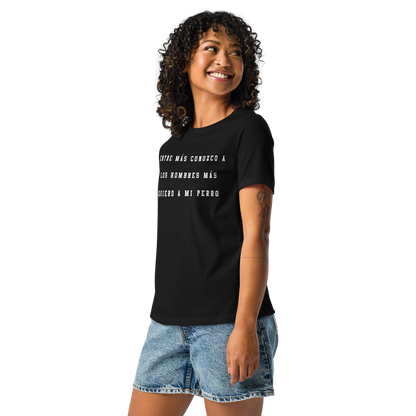 Más Quiero A Mi Perro Women's Authentic Mexican Graphic Quote Tee